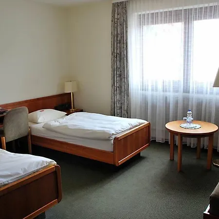 招待所 Rheingauer Tor 美因河畔的霍赫海姆